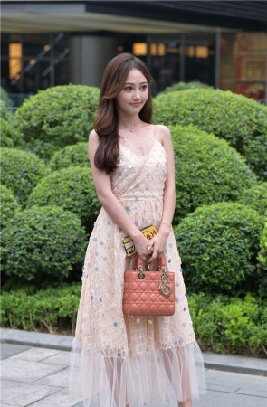 水汪汪的眼睛，甜美的小姐姐3A159[916M]