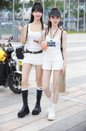 网红-小玥玥VS刘一琳