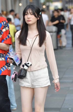 25225-5=58√白滑嫩女友 8P