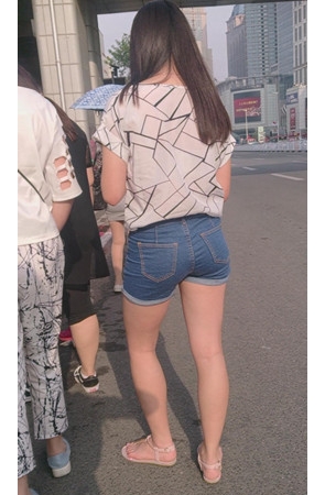 牛仔热裤紧身美女