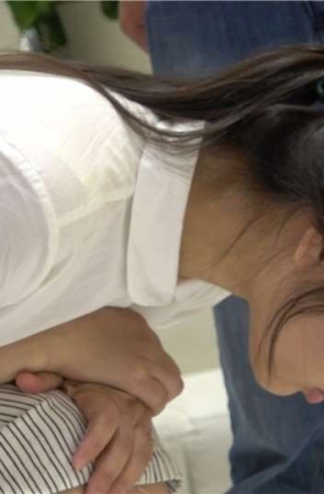 4K 试试红色高跟鞋 [837 MB]