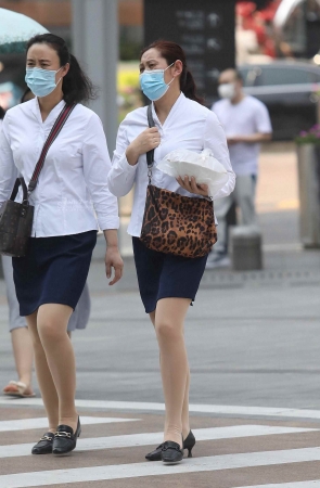 街拍肉丝高跟shufu