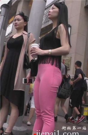 性感美臀粉色七分裤高跟鞋极品美妇 [2.28 GB]