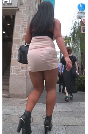 包臀裙美眉