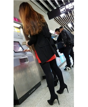 4k-极品长腿黑丝打底裤女神姐姐