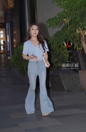 搭讪夜拍喇叭牛仔小姐姐