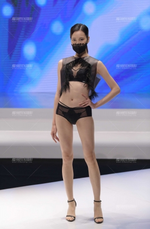 品牌内衣大秀-多模展示