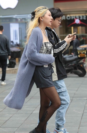 街拍黑丝妹子-14P