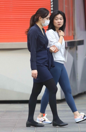 【珏一笑而过】诱惑街拍黑丝OL