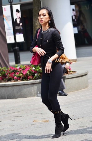 肉感紧身裤高跟