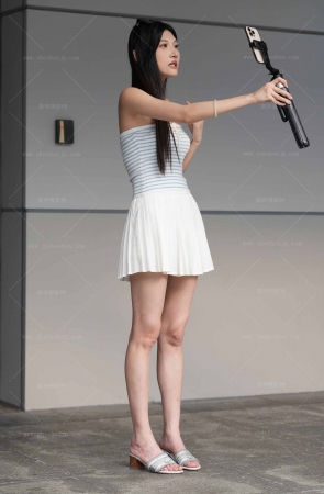 CQ车展篇-凉拖美女脚趾甲没修剪81P