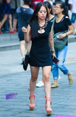 李欢原创——–黑裙，大波（8P）