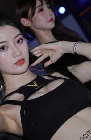 黑色抹胸 黑色热裤制服4