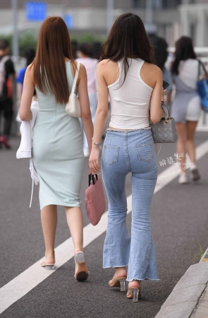 21831-23+92小姐姐的盆骨真宽~ 3P