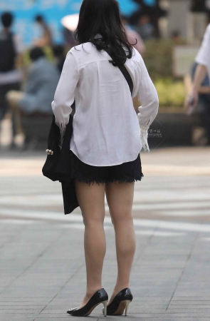 诱惑街拍肉丝高跟shufu