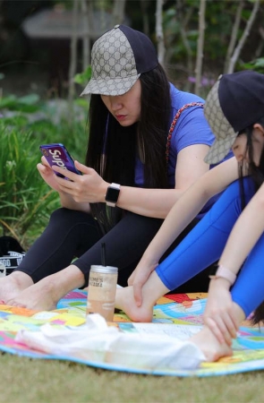 No1579 好闺蜜还是亲姐妹？反正两双好脚统统拿下 第2套