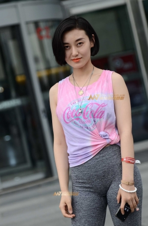 这眼神，这笑容好迷人