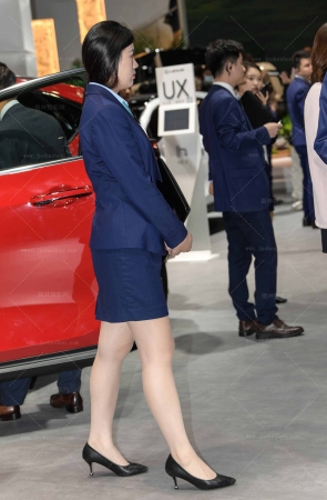 241220-56=74√微胖肉感肉丝职工 10P