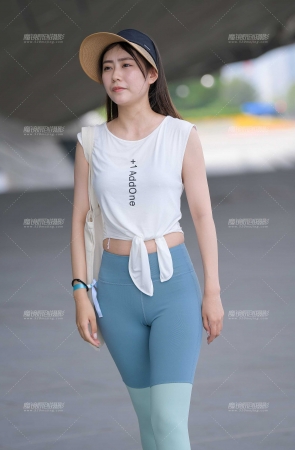 高颜值的淡色系优质女生