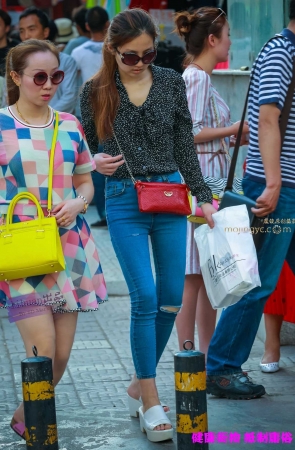 李欢原创——–牛仔，丰腴（11P）