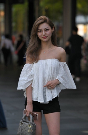 高挑黑白搭配 [90P-1.29GB]