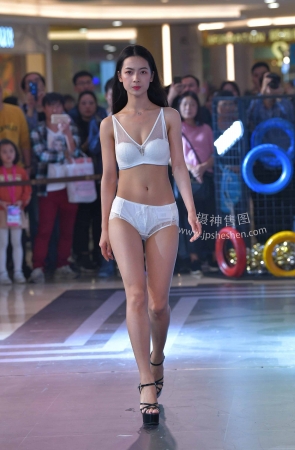 221020-2+63俩内衣模特～ 13P