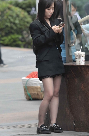 丝袜街拍少妇-15P