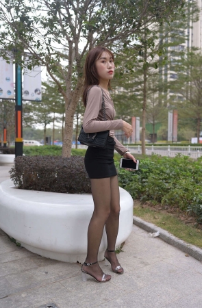 御风街拍 楼楼 黑丝包臀裙高跟美腿