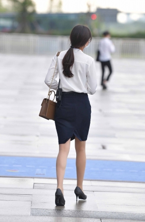 20731-8+81等着你下班 7P