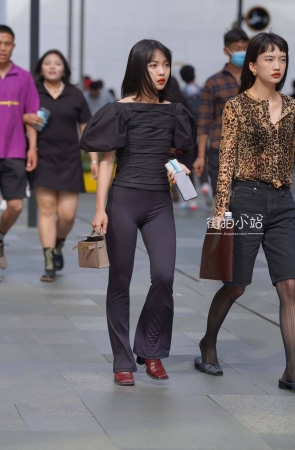 貌美如花、黑色长裤女孩