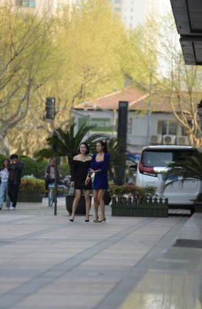 够妩媚的小姐姐