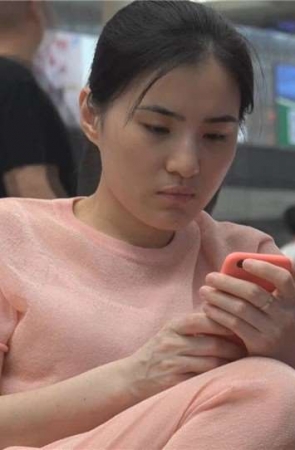 粉衣粉裤成熟美妇 [363 MB/WMV]