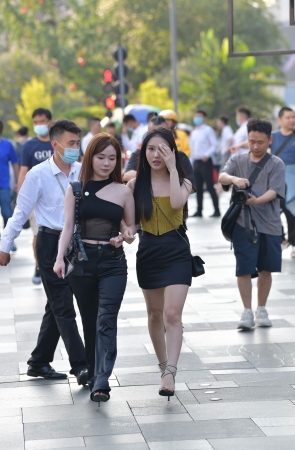 很有骨韵味儿的姑娘