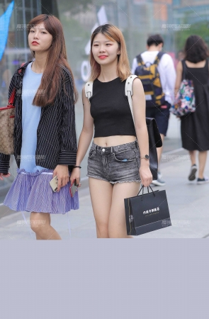 青春的气息，迷你小月牙