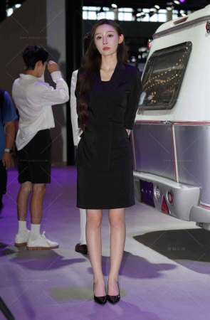 端庄优雅性感网红美女（敏敏）