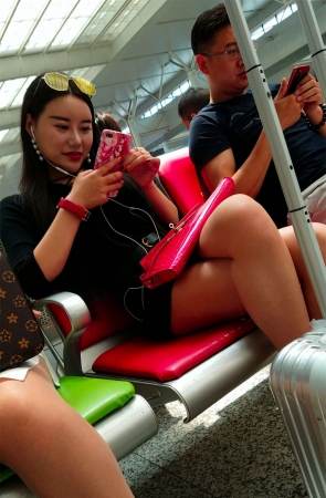 超性感美腿黑色连衣裙女神