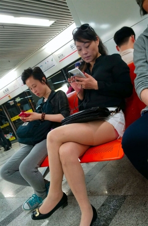 白色热裤肉丝黑高