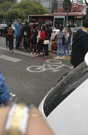 红衣 巨乳 高跟