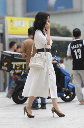 豹纹鱼嘴街拍高跟鞋