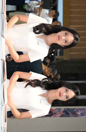 【摄神作品】2568-13√好喜欢，控制不了我自己 12P