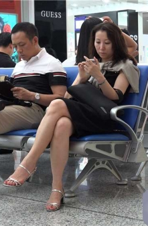 成熟有味道的精致玉足值得细细品味 [1.03 GB/MP4]