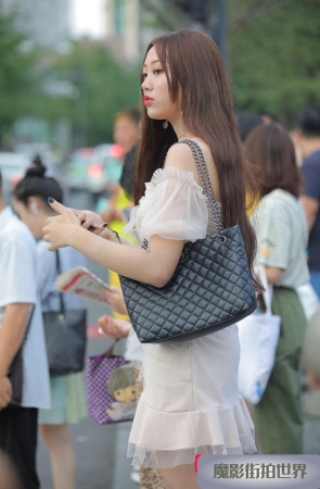 高挑女孩3A1818[482M]