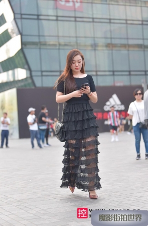 丰满时尚的蛋糕裙美女3A3395[124M]