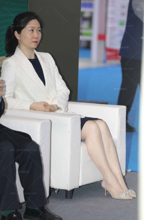 医疗行业韵味熟女超薄透超细腻肉丝【套图✚视频】 11P