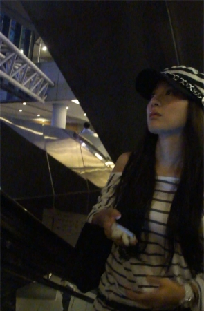 超短裤美腿高跟正妹