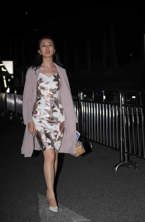 时尚的肉丝小姐姐~