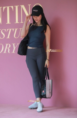 B82、性感美裤，健身归来