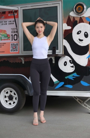 不吃鸡蛋街拍作品 传闻