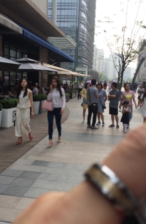 （赛03）紧身牛仔裤，高跟12