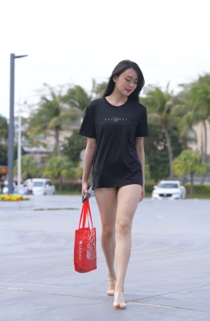 一始街拍作品 Black roses